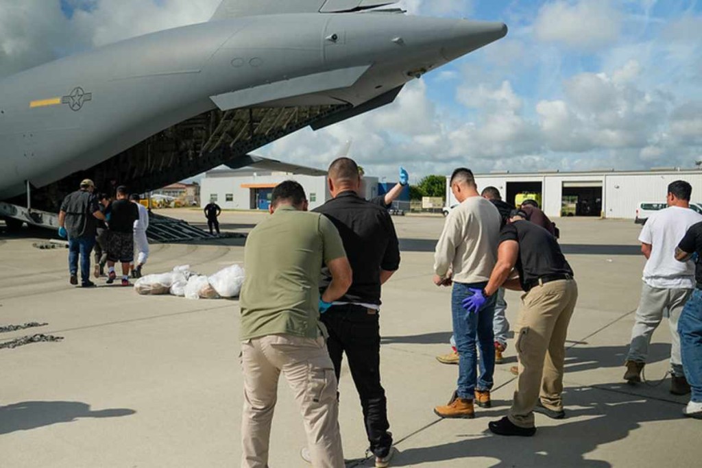 Imagen actual: Estados Unidos deporta migrantes a Liberia (Esta imagen no corresponde al momento de la deportación) l Foto: ICEgov