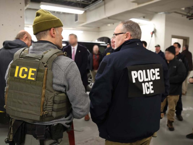 Es verdad que habrá agentes del ICE en centros de votación
