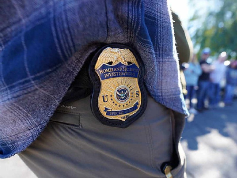 Jueza bloquea arrestos sin orden judicial de ICE en el sur de California