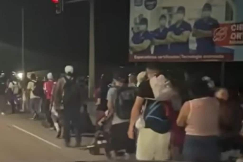 Una nueva caravana de 400 hondureños parte de San Pedro Sula rumbo a la frontera con Guatemala