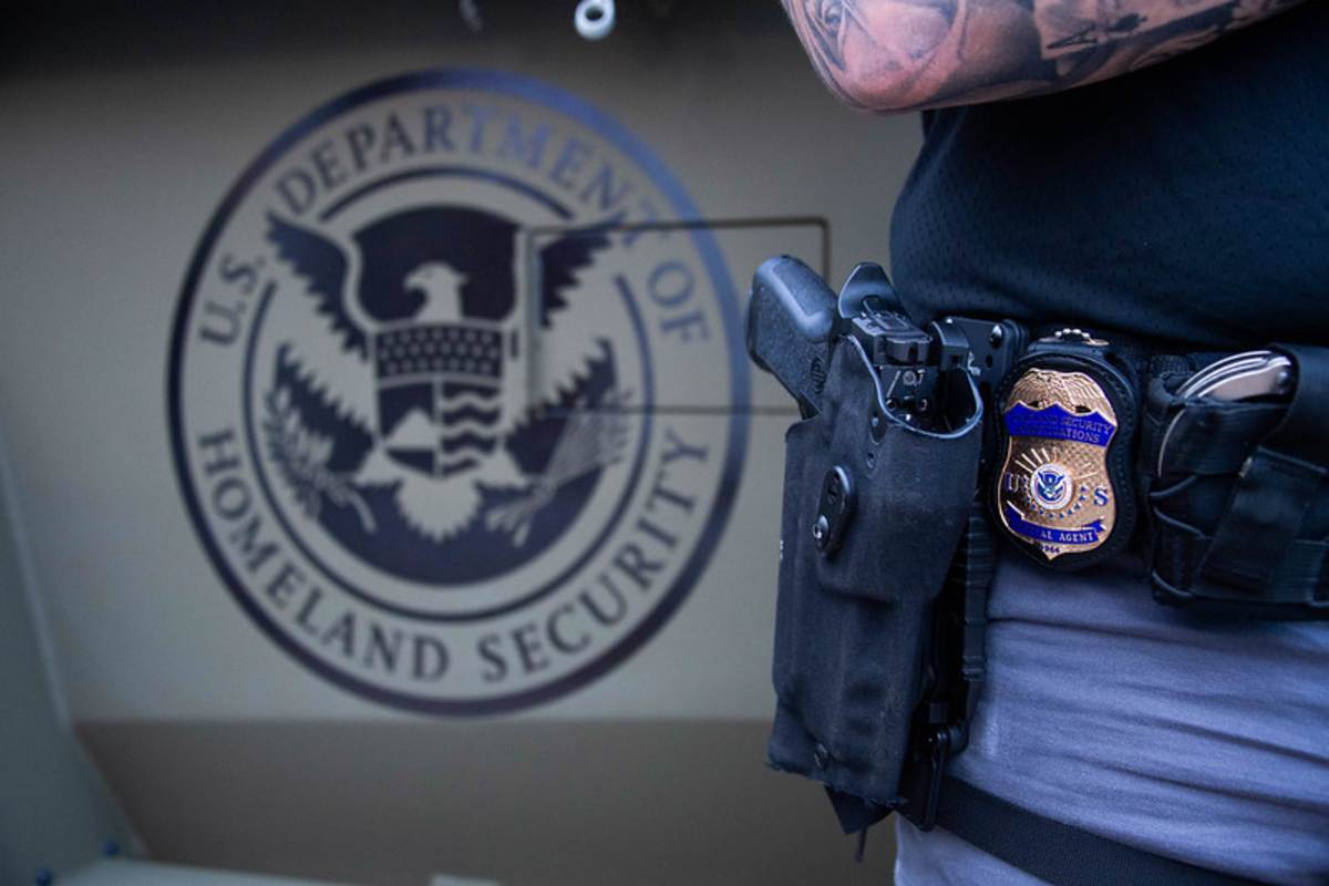 Photo: conexionmigrante.com ICE Arizona arrests tripled as agents conceal faces and blend in