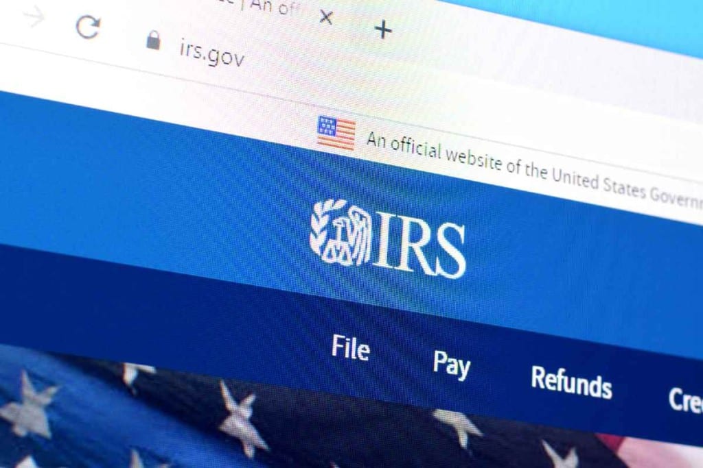 Health Insurance Tax Migrantes podrían perder el crédito fiscal para el seguro médico; IRS planea quitarlo