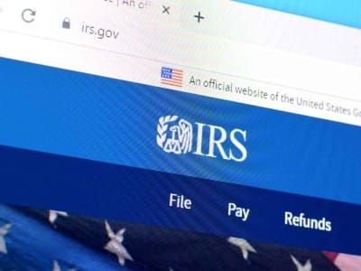 Health Insurance Tax Migrantes podrían perder el crédito fiscal para el seguro médico; IRS planea quitarlo