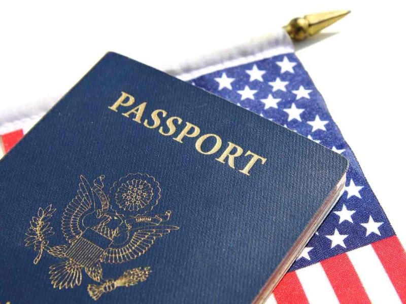 espera por la ciudadanía Poseedor de la Green Card demanda al gobierno por los retrasos eternos para ser ciudadano